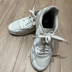 靴/バッグ 靴 スニーカー　NIKE エアマックス90 24.5