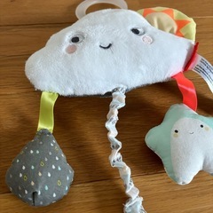 スキップホップ ストローラートイ ベビーカートイ お出かけトイ　お部屋の壁に掛けてインテリアにもの画像