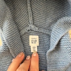 gapくまさんカーディガン定価3990の画像