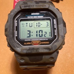 SKMEL。ミリタリーウォッチ。デジタル。