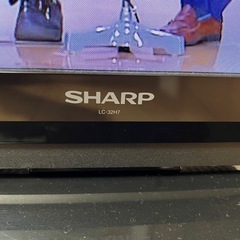 SHARP AQUOS LC-32H7 テレビ 32インチ　液晶
の画像