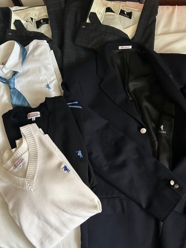 【全て揃う】クラーク記念国際高等学校の男子用等