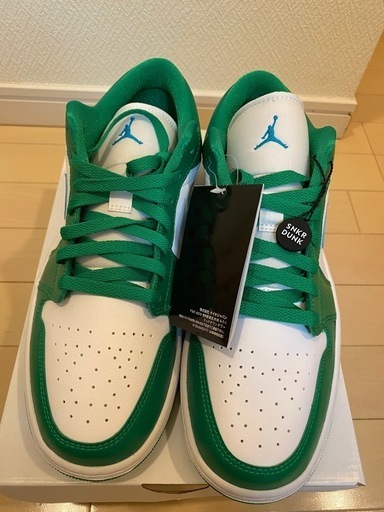 新品未使用　
NIKEジョーダンウィメンズ28.5㎝