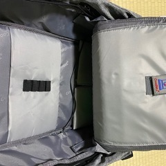 スリムリュック　グレー　　　新品の画像