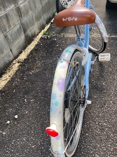 小学生　女の子　自転車
