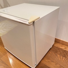 日立 HITACHI 45L 1ドア冷蔵庫 R-5TP-Wの画像