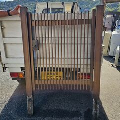 ジャンク　門扉　サイズ約幅81.5cm高さ100cm　柱7.5cm角　長さ140cm　ged　の画像