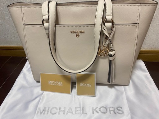 値下げしました‼️MICHAEL  KORSバック