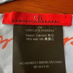 CAROLINA HERRERA  リボンスカーフの画像