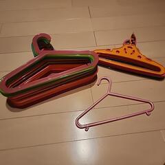 子供服向けハンガー(31本)