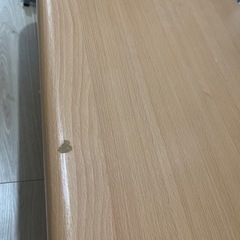 【値下げ】テーブル(高さ調整自由)の画像