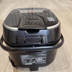 アイリスオーヤマ 炊飯器 マイコン式 5.5合 ブラック RC-MA50AZ-B




炊飯量···5.5合

の画像