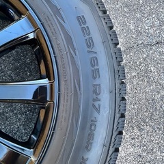 Nokian  Tyres 17インチスタッドレスタイヤの画像