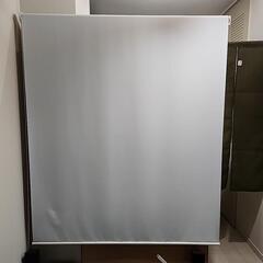 ロールスクリーン　白