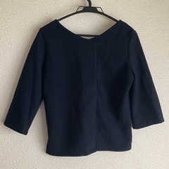 エディストクローゼット　ベルスリーブカットソーの画像