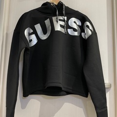 【美品】Guess大ロゴフーディー