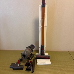 ダイソン　dyson cyclone　v10 スタンド付き