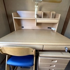 コイズミ学習スタンド SB-223の画像