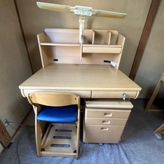 コイズミ学習スタンド SB-223