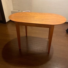 ダイニングテーブル差し上げます