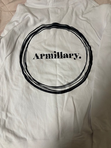 Armillary. ホワイトパーカー