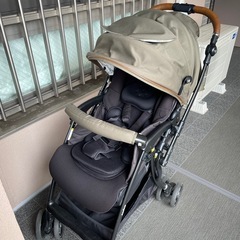 Aprica A型ベビーカーの画像