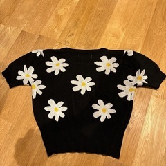 半袖お花ニットの画像