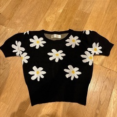 半袖お花ニット