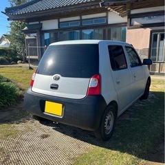 エッセ カスタム多数 マットカラーの画像