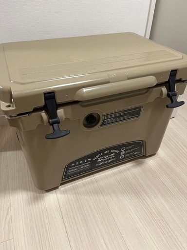 フィールドア　クーラーボックス　33.1L