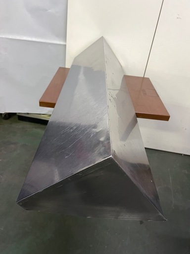 壁掛け置台 1200x250x250