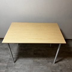 ダイニングテーブル4点セットの画像