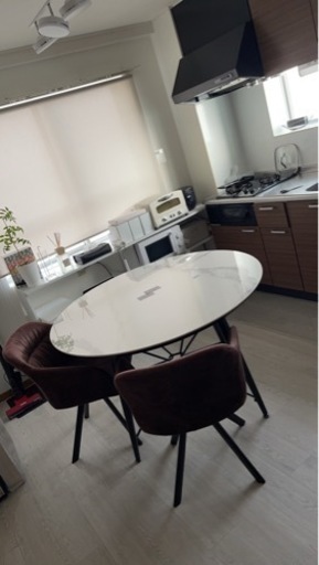 ダイニングテーブル　丸形