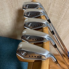 オノフ　kuro アイアン　2021