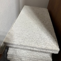 【あげます】コンクリートブロック2個　室内使用の画像