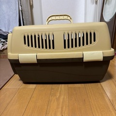 ペットキャリーケース（ハードタイプ）の画像