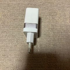 充電器用プラグ USB-A, Type-Cの画像