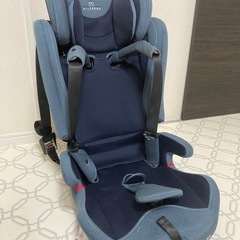 最終値下25日までエールベベ 1-11歳使用可 チャイルドシート...