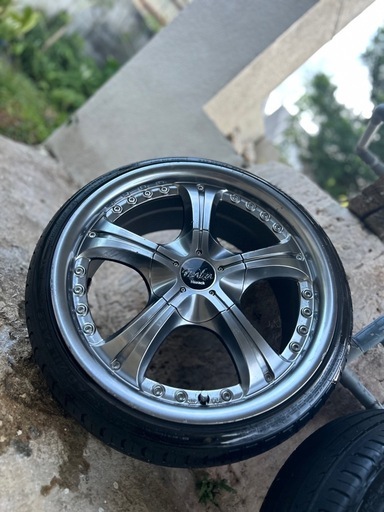 タイヤ新品♦︎16インチ 7j