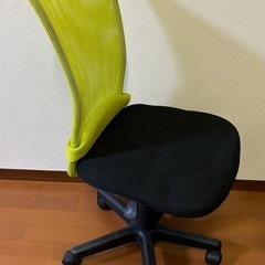 オフィスチェアの画像