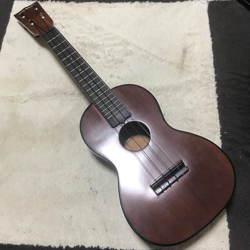 レア ハワイ レフア コンサートウクレレ  USA製ケース付