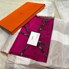 エルメス マフラー中古品 箱付 