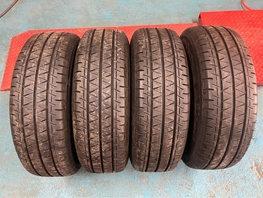 レクセル バレーノ 15インチ 6.5j +30 PCD139.7 ブルーアースキャンパー 215/70R15CP 107/105 2023年 ハイエース キャンピングカー