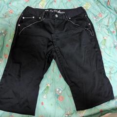 レディース　ストレートパンツ　W 67