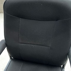 キャスター付きオフィスチェア(エレコム)の画像