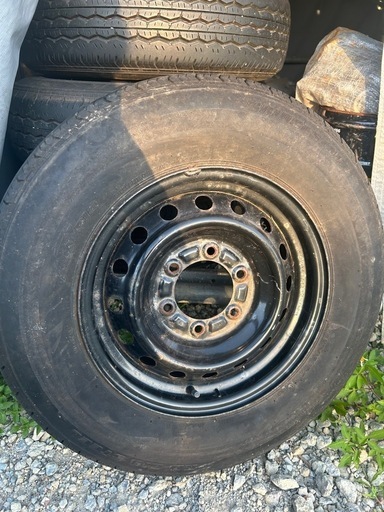 ハイエース　タイヤ　ホイール　車検用