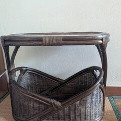ラタン　籐　サイドテーブル　ミニテーブル　マガジンラック　