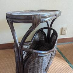 ラタン　籐　サイドテーブル　ミニテーブル　マガジンラック　の画像