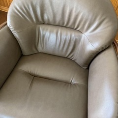 マルニ木工のシングルソファです。の画像
