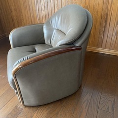 マルニ木工のシングルソファです。の画像